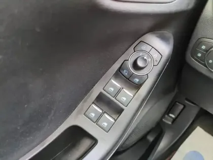 Photo 13 Ford Puma  1.0 EcoBoost 125ch S&S mHEV ST-Line Powershift
