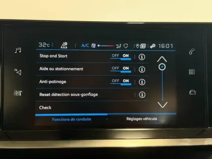 Photo 12 Peugeot 208  1.2 100 S&S Active  Carplay