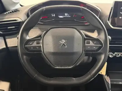 Photo 13 Peugeot 208  1.2 100 S&S Active  Carplay