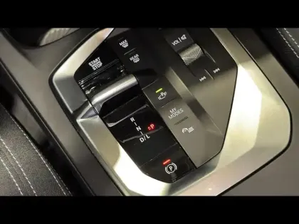 Photo 9 BMW Serie 1 Série 1 116A 122ch M Sport Design DKG7