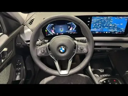 Photo 8 BMW Serie 1 Série 1 116A 122ch M Sport Design DKG7