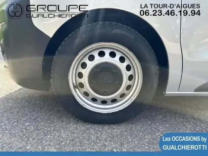 Photo 10 Peugeot Expert  Fg Standard 2.0 BlueHDi 120ch S&S Asphalt