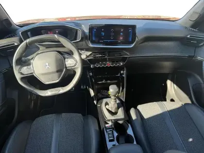 Photo 22 Peugeot 2008  1.2 PureTech 130ch S&S GT