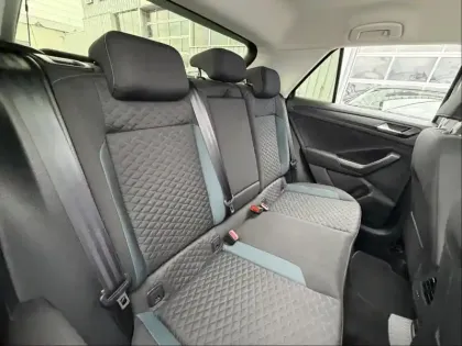Photo 14 Volkswagen T-roc  1.0 TSI 115ch IQ.Drive Euro6d-T