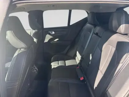 Photo 40 Volvo XC40  B3 163ch Lounge Edition DCT 7