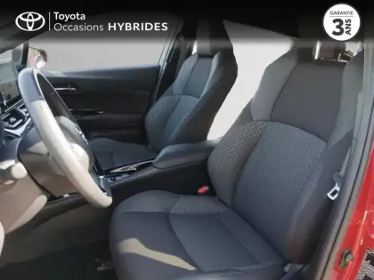 Photo 10 Toyota C-HR  1.8 Hybride 122ch Design Ultimate E-CVT