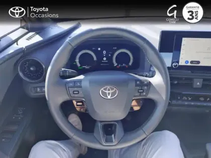 Photo 8 Toyota C-HR  1.8 Hybride 140ch Dynamic NG23