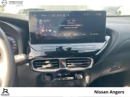 Photo 12 Nissan Juke  1.6 Hybrid 143ch Tekna