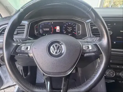 Photo 10 Volkswagen T-roc  1.5 TSI EVO 150ch Carat DSG7 S&S