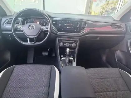 Photo 9 Volkswagen T-roc  1.5 TSI EVO 150ch Carat DSG7 S&S