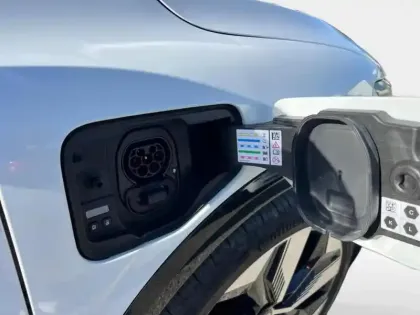 Photo 9 Renault Megane  E-Tech Electric EV60 220ch Techno super charge
