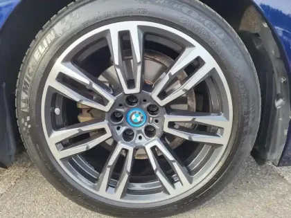 Photo 13 BMW Serie 5 Série 5 530e 299ch M Sport