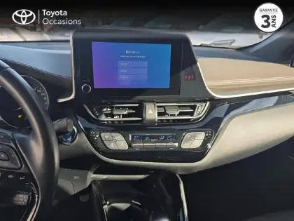 Photo 14 Toyota C-HR  184h Distinctive 2WD E-CVT MY22