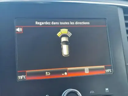 Photo 6 Renault Megane IV Berline Business Blue dCi 115