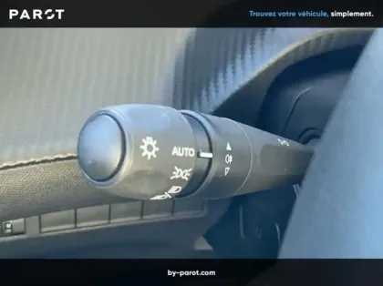 Photo 17 Peugeot 208 Nouvelle Hybrid 110 ch e-DCS6 Allure