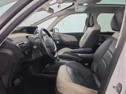 Photo 15 Citroën C4 Picasso BlueHDi 160ch Shine EAT8 Suréquipé