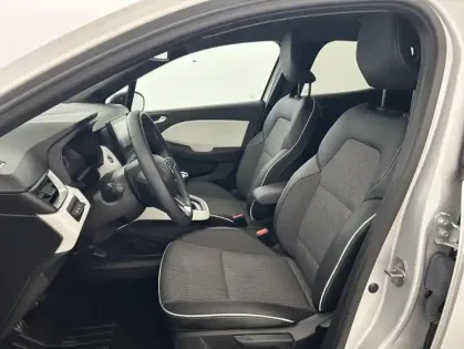 Photo 8 Renault Clio TCe 90 Techno 5p