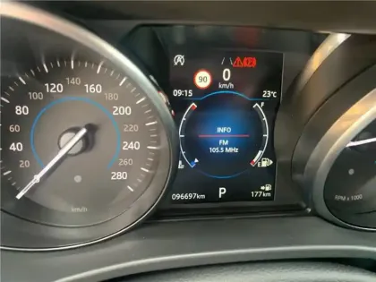 Photo 30 Jaguar F-Pace 2.0 D - 180 CH AWD BVA8
