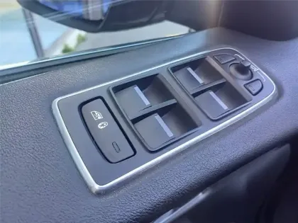 Photo 43 Jaguar F-Pace 2.0 D - 180 CH AWD BVA8