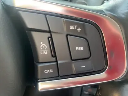 Photo 28 Jaguar F-Pace 2.0 D - 180 CH AWD BVA8