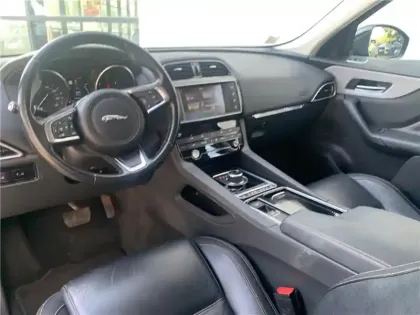 Photo 20 Jaguar F-Pace 2.0 D - 180 CH AWD BVA8