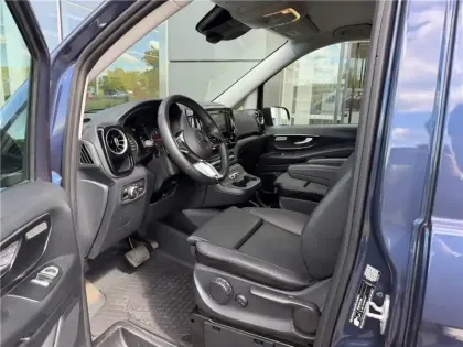 Photo 46 Mercedes Vito 114 CDI EXTRA LONG 9G-TRONIC RWD