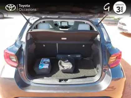Photo 9 Toyota Yaris  116h Iconic 5p MY22