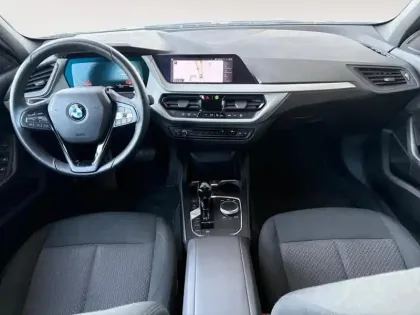 Photo 9 BMW Serie 1 Série 1 116dA 116ch Business Design DKG7