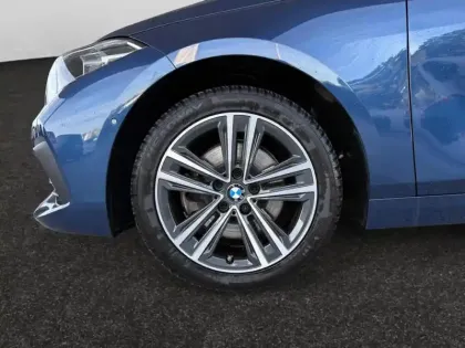 Photo 13 BMW Serie 1 Série 1 116dA 116ch Business Design DKG7