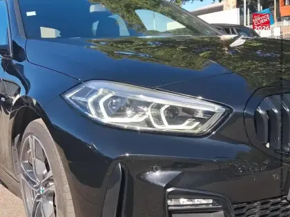 Photo 12 BMW Serie 1 Série 1 118dA 150ch M Sport 8cv