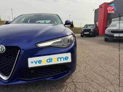 Photo 12 Alfa Romeo Giulia  2.2 JTD 190ch Ti AT8 MY22