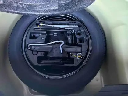 Photo 5 Peugeot 208  1.2 Hybrid 136ch GT e-DCS6