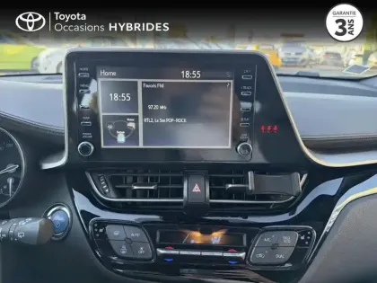 Photo 14 Toyota C-HR  122h Distinctive 2WD E-CVT RC18