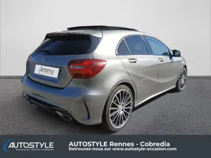 Photo 6 Mercedes Classe A  250 Version Sport 7G-DCT