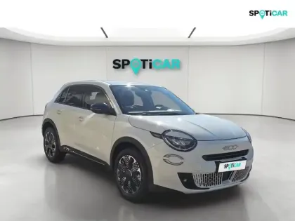 Photo 8 Fiat 600  1.2 Hybrid Turbo 110ch La Prima eDCT6
