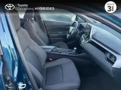 Photo 20 Toyota C-HR  1.8 Hybride 122ch Dynamic Ultimate E-CVT