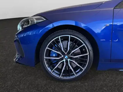 Photo 13 BMW Serie 1 Série 1 M135iA xDrive 306ch M Performance
