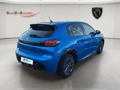 Photo 5 Peugeot 208  e- 136ch Style