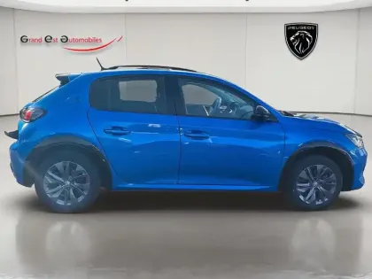 Photo 6 Peugeot 208  e- 136ch Style