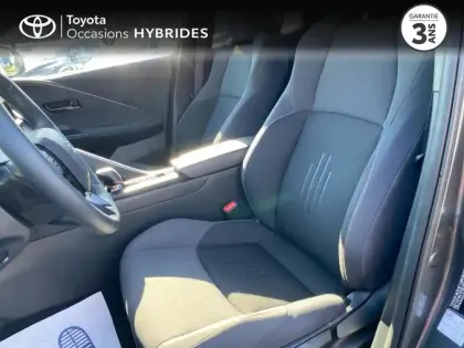 Photo 10 Toyota C-HR  1.8 Hybride 140ch Design MY25