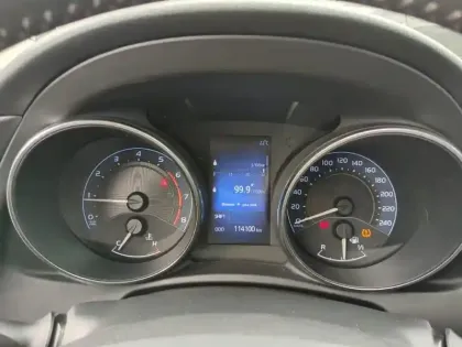 Photo 5 Toyota Auris  1.2T 116 Design