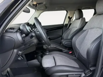 Photo 8 Mini Mini  5 Portes Cooper 136ch  Essential BVA7