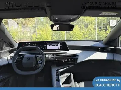 Photo 7 Peugeot 3008  1.2 Hybrid 145ch Allure e-DCS6