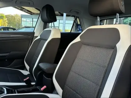 Photo 8 Volkswagen T-roc  1.5 TSI EVO 150ch Carat DSG7 S&S