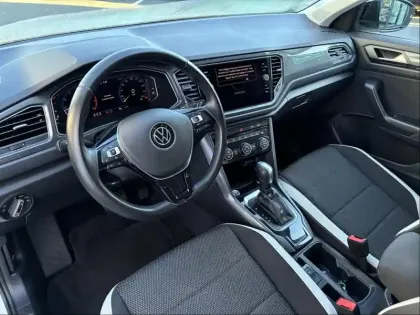 Photo 12 Volkswagen T-roc  1.5 TSI EVO 150ch Carat DSG7 S&S