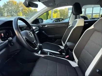 Photo 11 Volkswagen T-roc  1.5 TSI EVO 150ch Carat DSG7 S&S