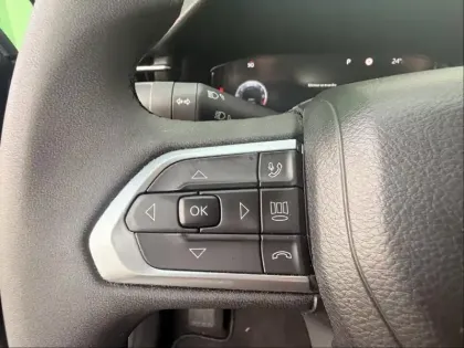 Photo 12 Jeep Compass  1.5 Turbo T4 130ch MHEV Altitude 4x2 BVR7