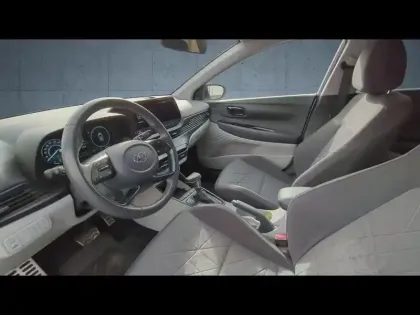 Photo 11 Hyundai Bayon  1.0 T-GDi 100ch Hybrid 48V Creative DCT-7