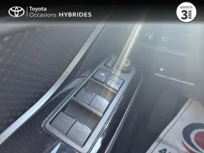 Photo 13 Toyota C-HR  1.8 Hybride 122ch Design Ultimate E-CVT