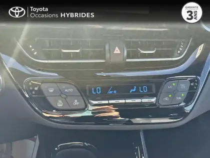 Photo 11 Toyota C-HR  1.8 Hybride 122ch Design Ultimate E-CVT